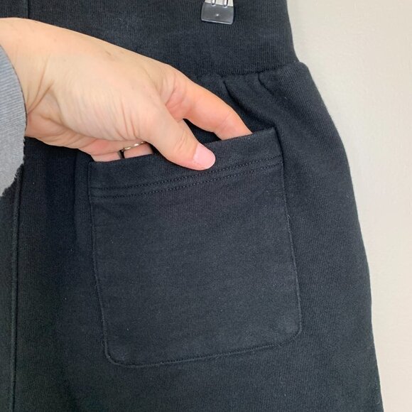 Champion Reverse Weave Black Shorts - Size Medium - Picture 2 of 7